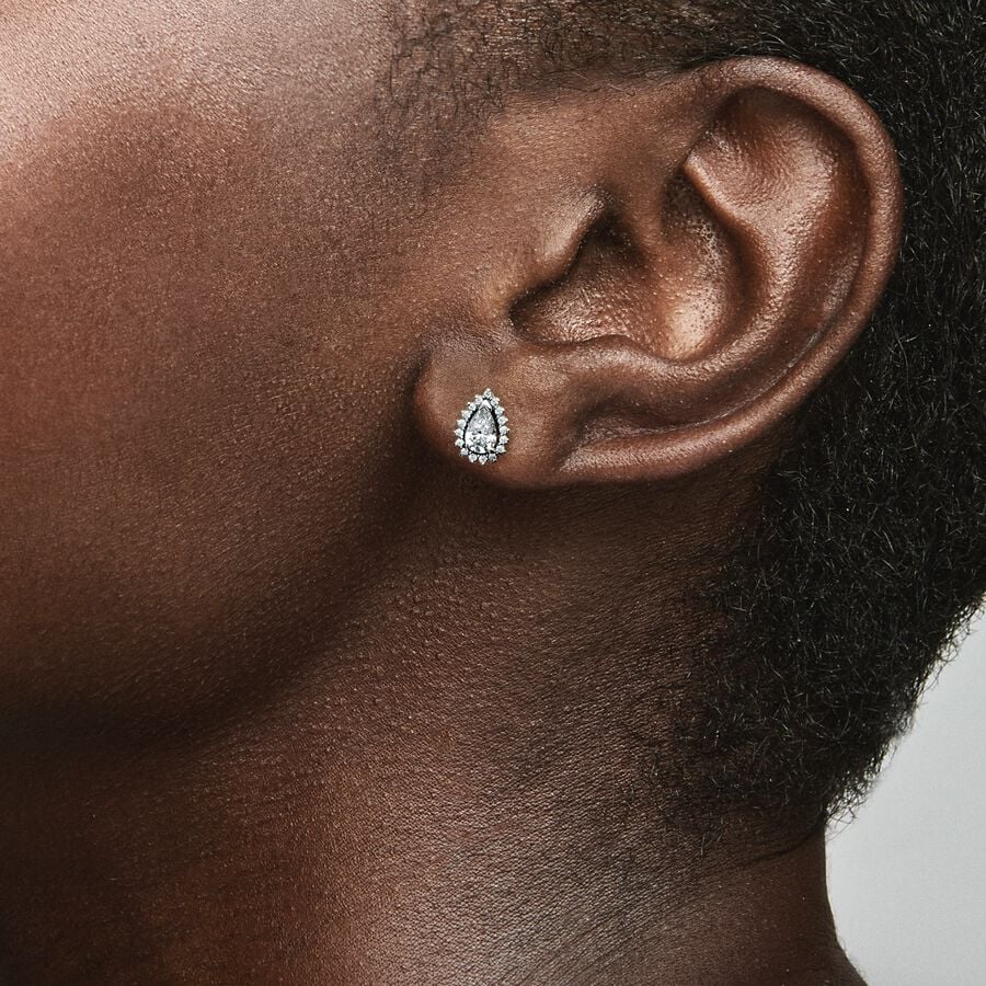 Sparkling Pear Halo Stud