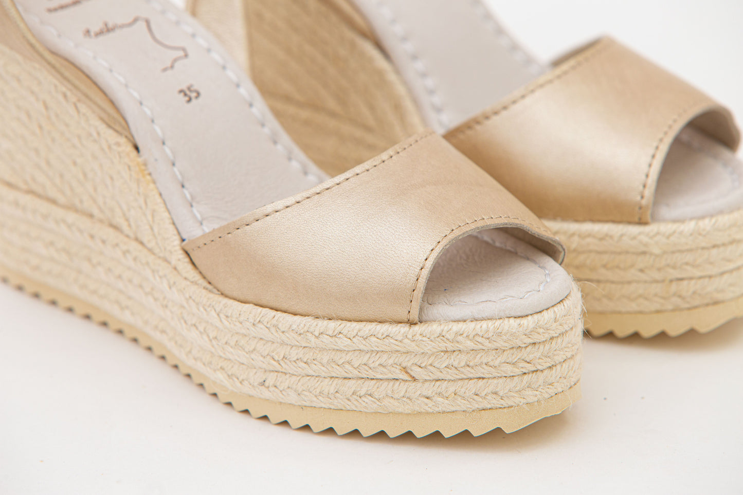 Santa Ana Sena Ceramic