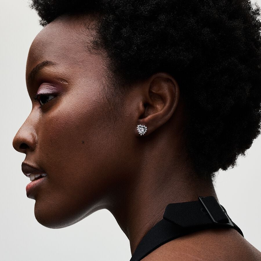 Sparkling Heart Halo Stud