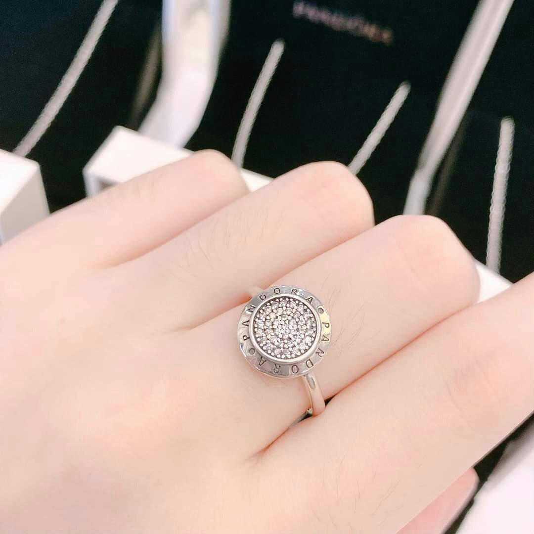 Pandora Signature Clear Ring