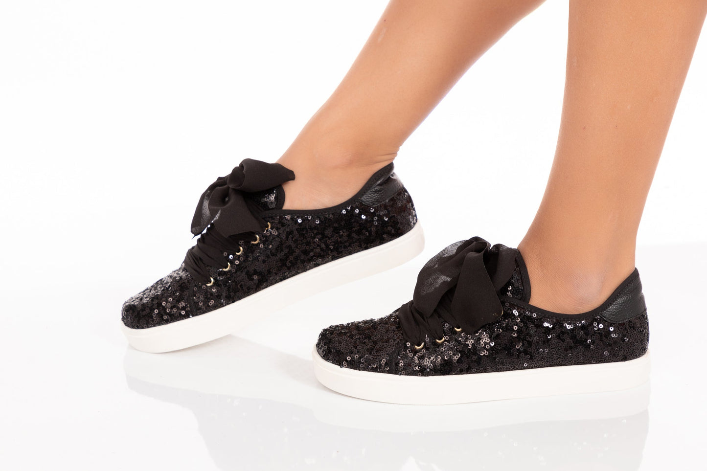 Oliva Tenis Bajo Lentejuelas Negro