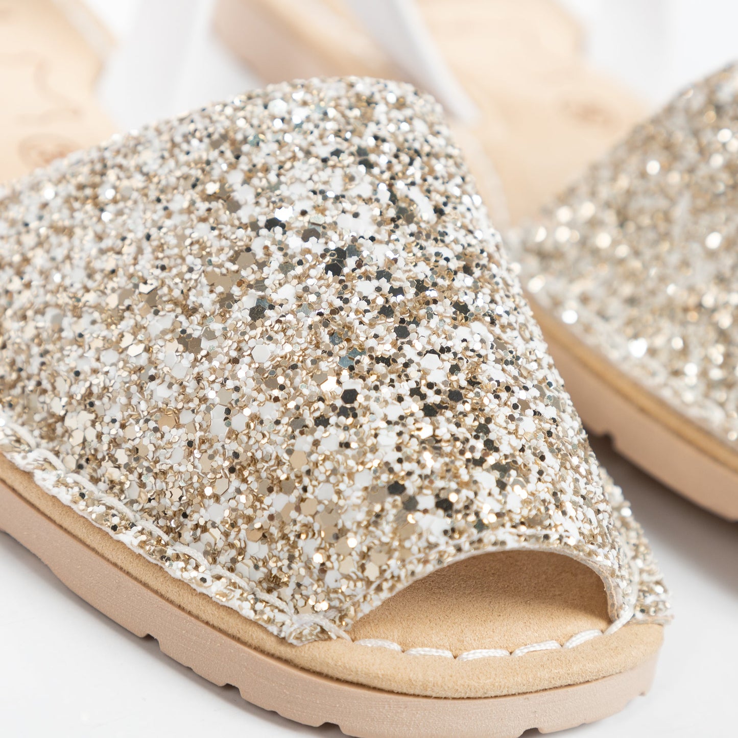 Lusaka Glitter Bleached Gold