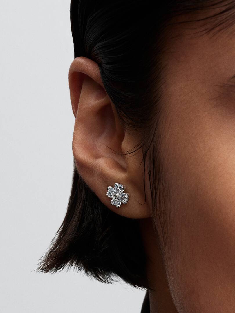 Sparkling Lucky Clover Stud