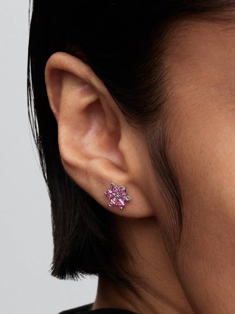 Herbarium Sparkling Pink Flower Stud