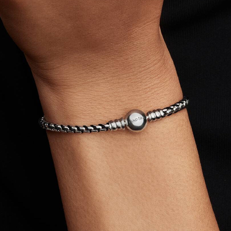 Black Cord Box Chain