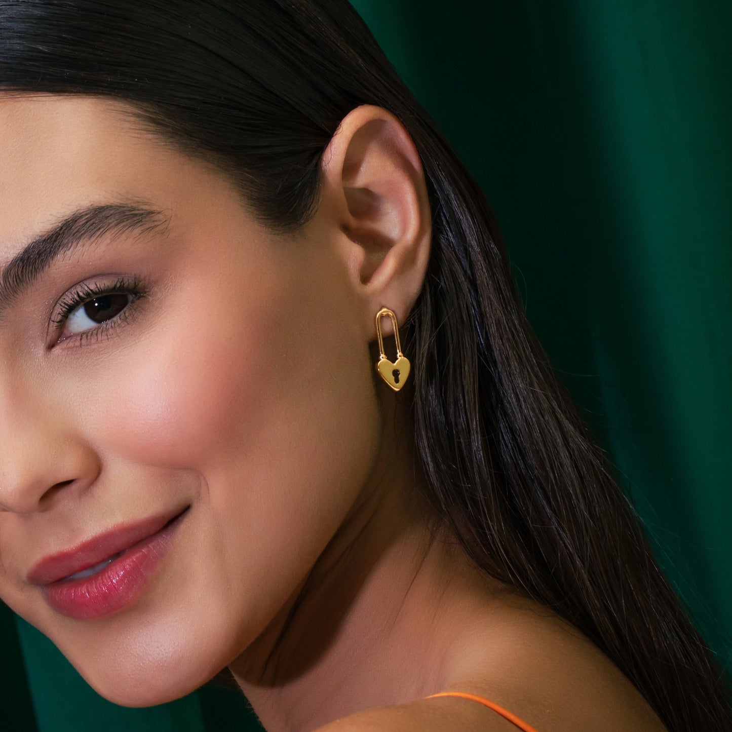 Aretes Candado Corazón Gold