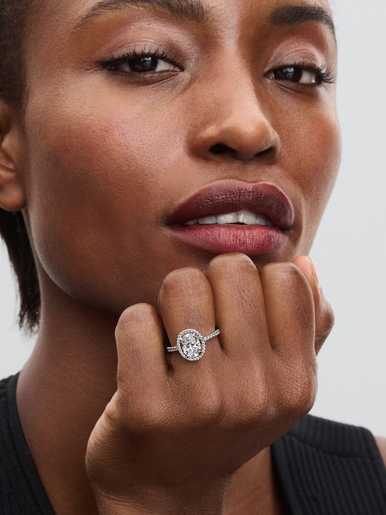 Oval Sparkling Halo Statement 56 - 3