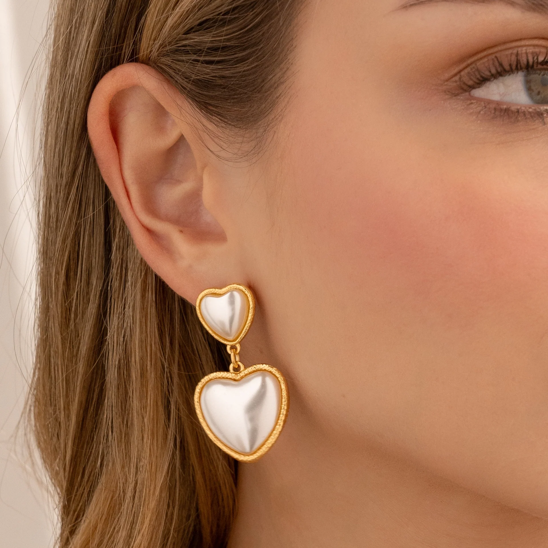 Aretes Corazón Perla Gold