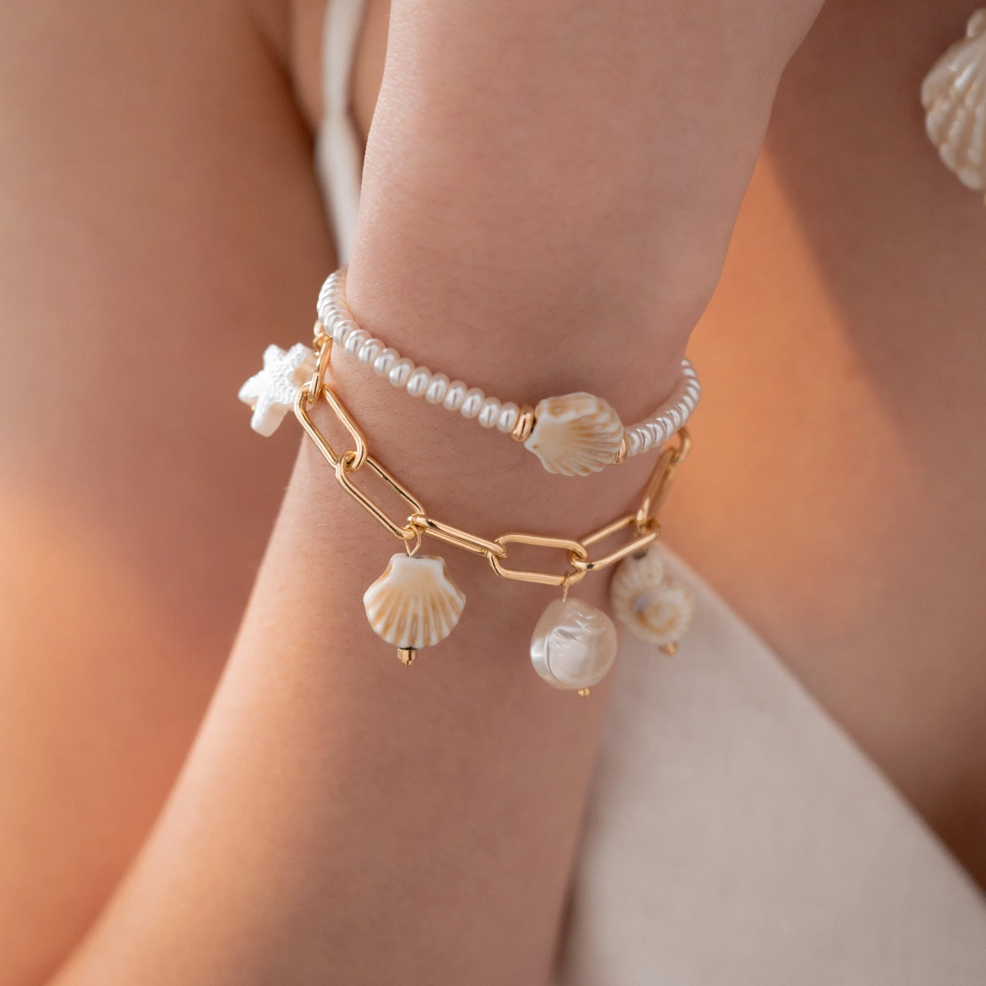Pulsera 2 en 1 Caracoles + Aretes