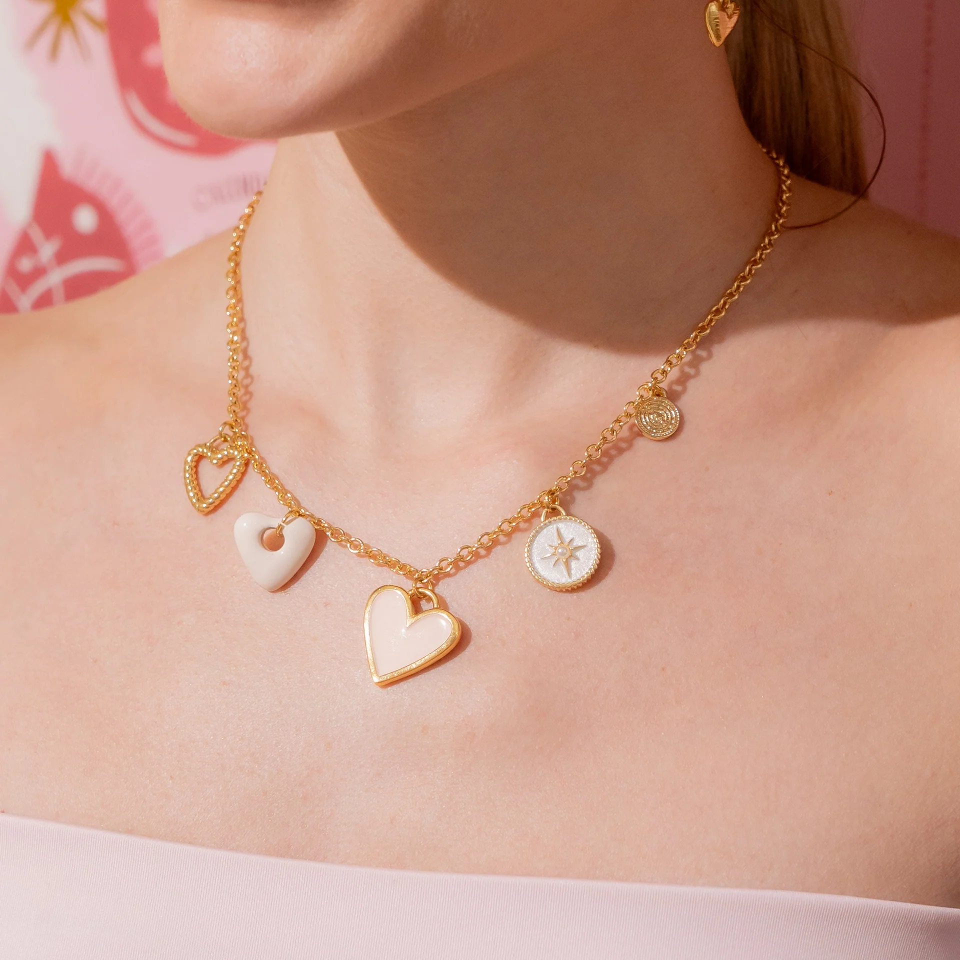 Multicharms Corazones Nude + Aretes